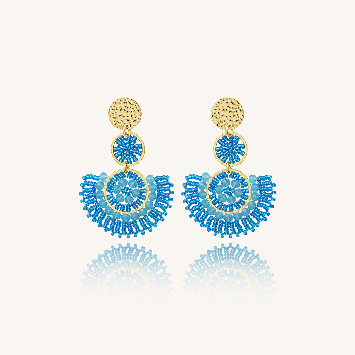 Aretes Turquesa con Cristales Tejidos con Chapa de Oro - Santibé Paris
