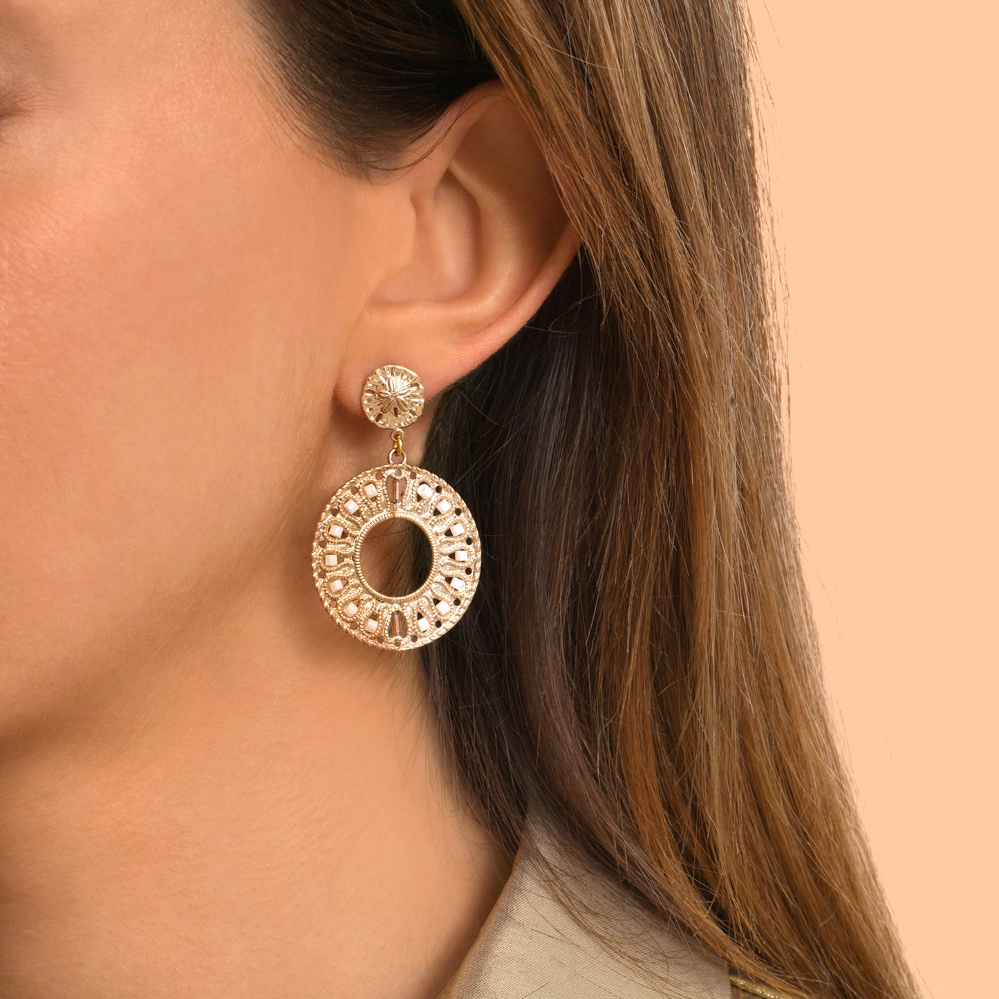 Aretes de Perlas Japonesas Tejidas y Chapa de Oro 14K