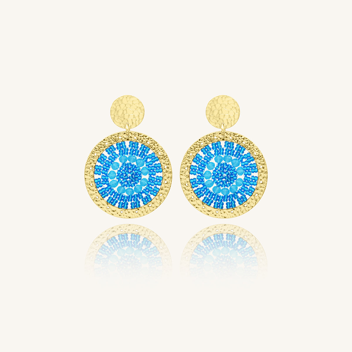 Aretes de Cristales Turquesa Tejidos con Chapa de Oro 23K