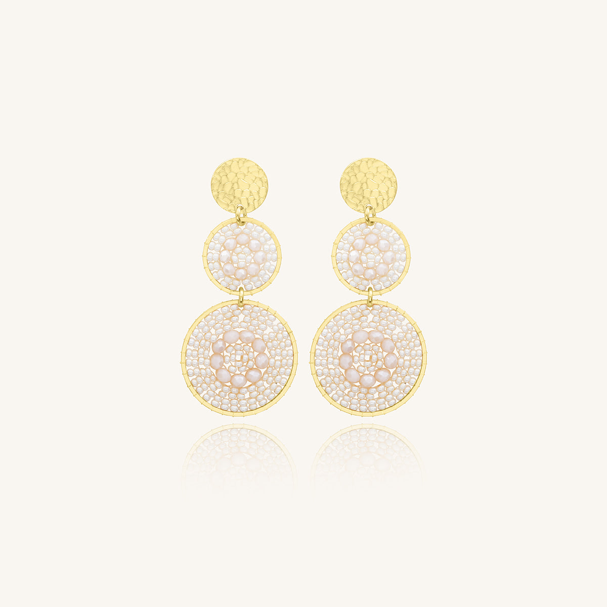 Aretes largos de Cristales Tejidos y Chapa de Oro - Santibé