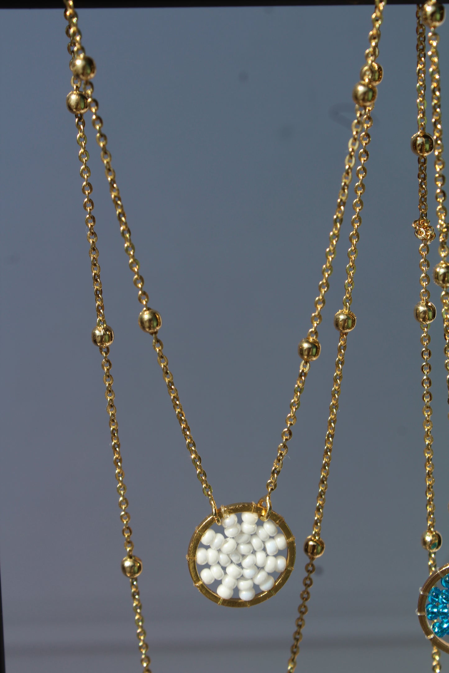 Collar de Cristales Tejidos con Chapa de Oro 23K - Gaelle