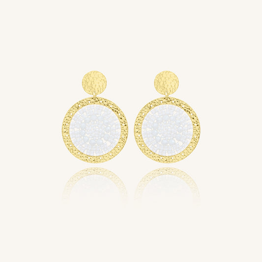 Aretes de Cristales Blancos Tejidos con Chapa de Oro 23K