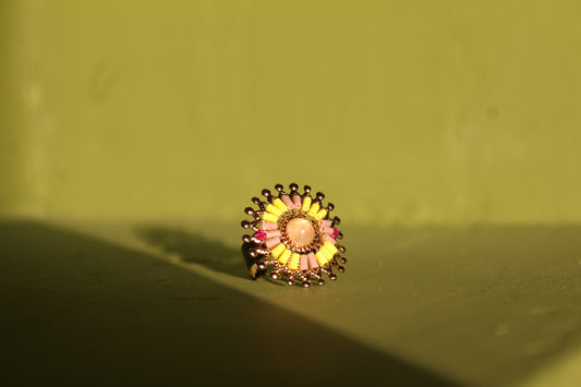 Anillo Multicolor - Cuarzo Rosa y Perlas Japonesas con Chapa de Oro 14K